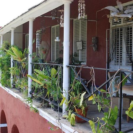 Charming Old World Apartment Bridgetown Kültér fotó
